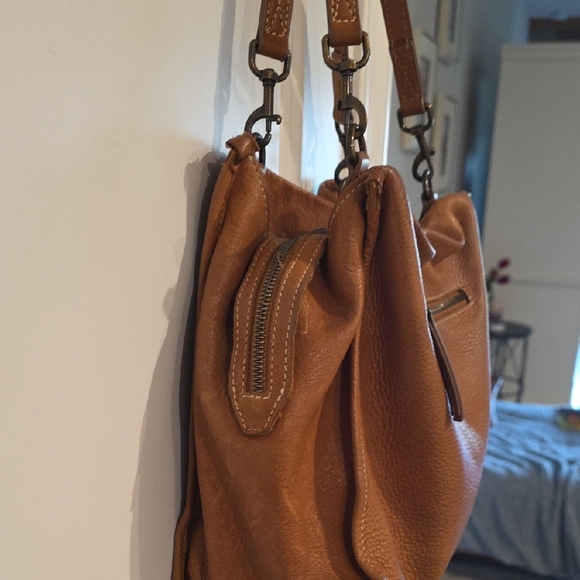 American Leather Co. Lenox Triple Entry Leather Sa - Picture 5 of 16